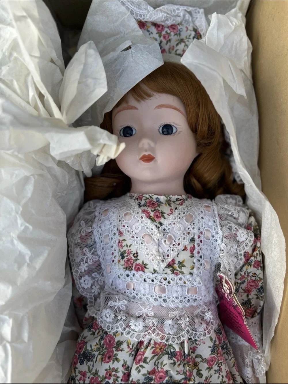 Victoria Ashlea Originals Porcelain Musical Collector Doll House Of Global Art 3
